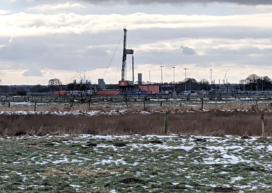 Eine Arbeitswinde im Nordfeld der Kavernenanlage, die für Arbeiten an einer Kaverne genutzt wird. Auch in Pandemie-Zeiten laufen die meisten Arbeitsprojekte bei STORAG ETZEL planmäßig weiter 