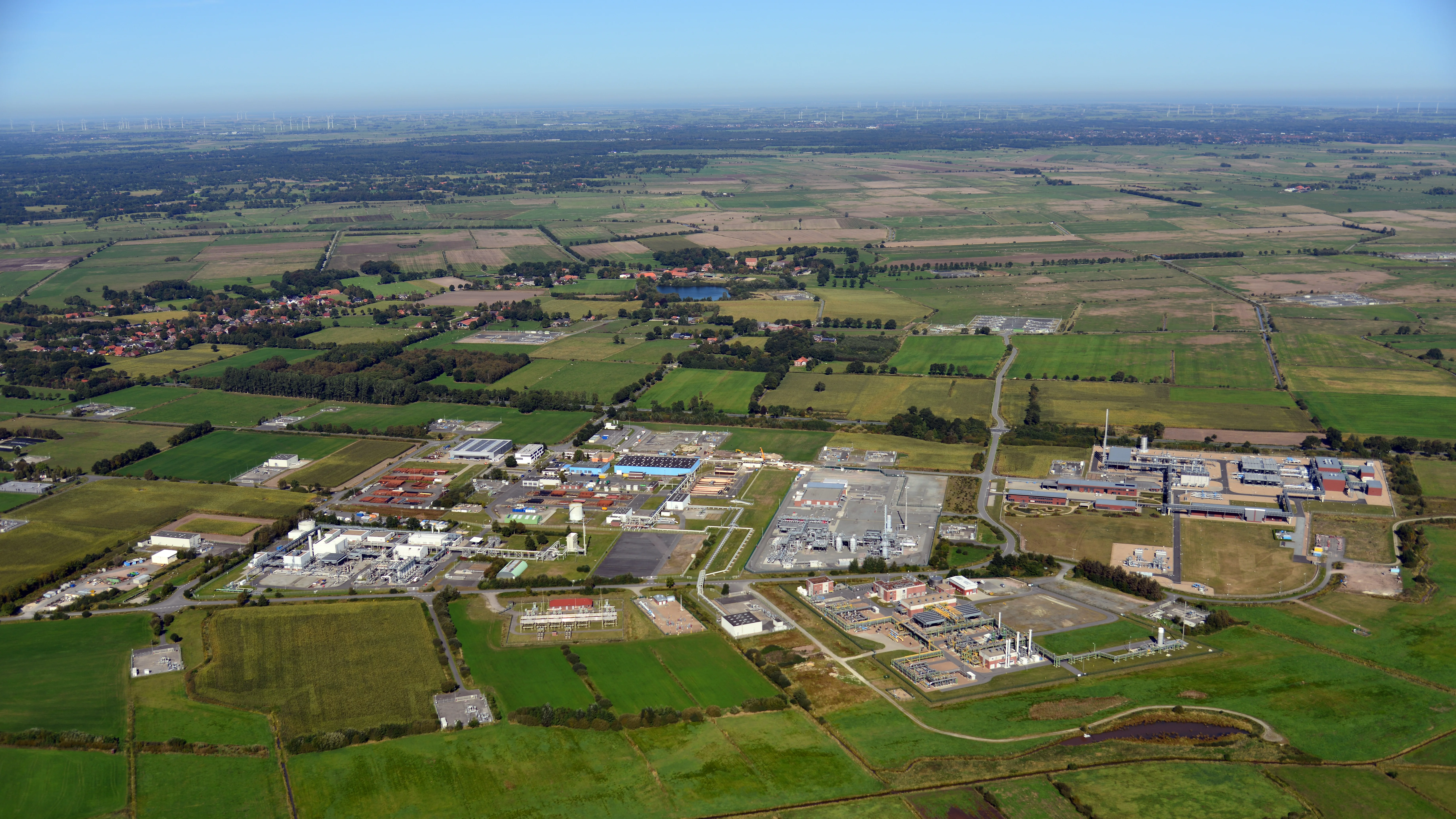 Luftbild der Kavernenanlage Etzel 