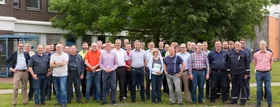 [Translate to Englisch:] Gruppenbild der Belegschaft von STORAG ETZEL