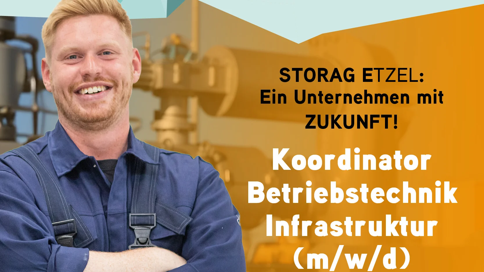 Mitarbeiter in Arbeitskleidung vor technischer Anlage