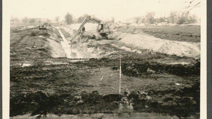 Bauarbeiten während der Flurbereinigung in Etzel (Quelle: http://www.fotoarchiv-friedeburg.de)